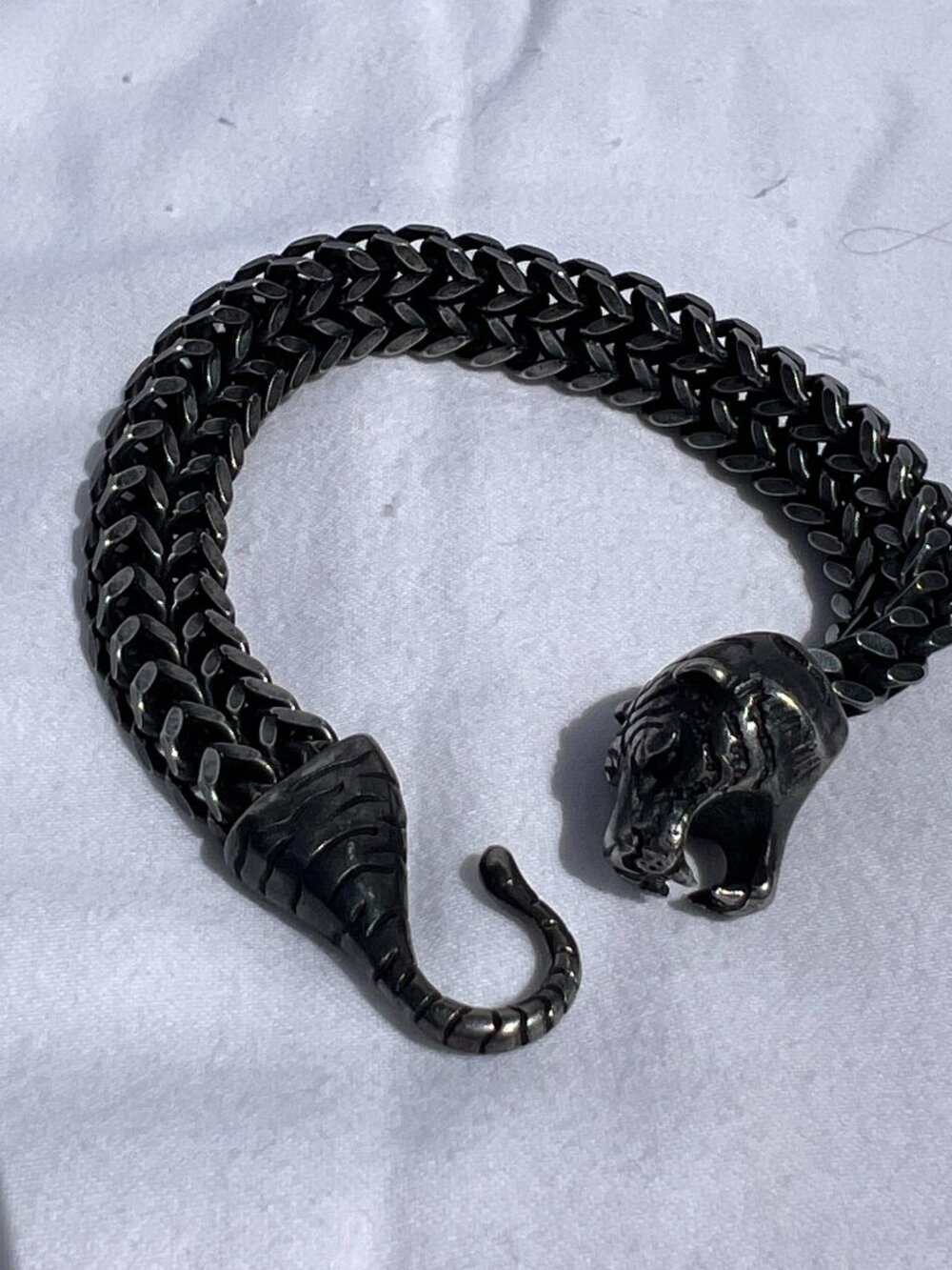 Mens Stainless Steel Tiger Bracelet Dark Gray Onyx Steel